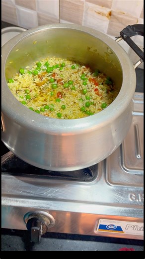 Aloo mutter Pulaw simple and easy recipe 😊#mountainmom #food #foodrecipes #ytshort #recipe #shimla