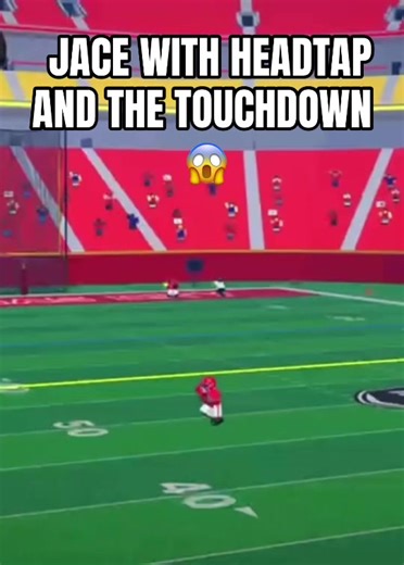 JACE HEAD TAPS AND SCORES #NFL #mahomie #kansascitychiefs #roblox @🏀 #footballlegend