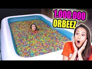 1 MILLION ORBEEZ IN A POOL IN MY LIVING ROOM!