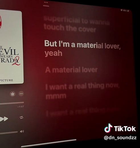 Sienna Spiro - Material Lover (Official Lyrics)