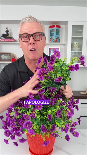 Artificial Morning Glory Flowers – Realistic Faux Floral Stems for Home Decor, Vases, Weddings & DIY Arrangements Add a fresh, elegant touch to your space with these beautiful Artificial Morning Glory Flowers. Designed to look realistic and vibrant, these faux flowers bring the beauty of nature into your home without any maintenance. Perfect for vases, centerpieces, wedding décor, DIY crafts, and seasonal decorations. Enjoy long-lasting color that never fades and flowers that never need watering