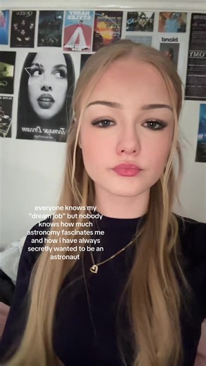 Astronomy Lover's Secret Dream: Becoming an Astronaut