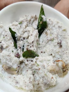 Coconut chutney banayenge authentic recipe - Kerala Style in 5 minutes - Live video by Reshma Rai Text recipe link: https://www.zaykakatadka.com/recipe/coconut-chutney-kerala-style-coconut-chutney/ Coconut chutney Kerala style | Zayka Ka Tadka