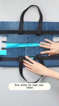 Turn Old Jeans into a Beautiful DIY Zipper Bag ✂️👖👜 #tips #diy #recycle