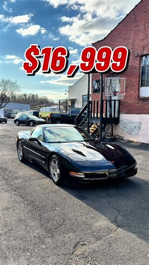 🏁 1999 Chevrolet Corvette C5 🏁 ✅ Original LS1 Engine – Matching Numbers ✅ Original Transmission ✅ 6-Speed Manual ✅ 75,000 Miles ✅ Targa Top ✅ Runs & Drives Amazing 💲 $16,999 ⭐ FREE SHIPPING in the USA ⭐ Financing Available An affordable way into real performance. This C5 delivers classic Corvette power with modern drivability — strong LS1, 6-speed manual, and a blast to drive whether cruising or carving back roads. 👉 www.bobevansclassics.com 📲 215-805-3100