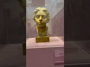 Paula Modersohn-Becker, Meteor der Moderne, ein Itw in ihrem Museum in Bremen.