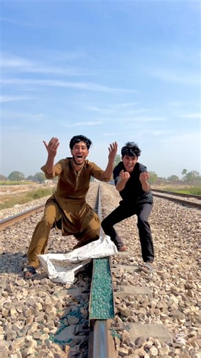 Allah pak ne madad ki 🤲🏻🤲🏻#trending #viralvideo #islamicprayer #help #india #pakistan #usa #foryou