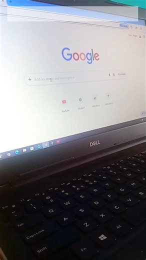 Playing Minecraft on a Low-End Laptop 😱 #minecraft