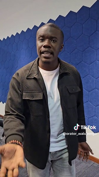 Effective Public Speaking Tips & Tricks for Speech Delivery