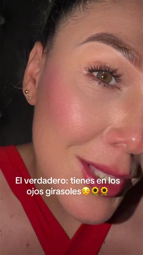 tienes en los ojos girasoles 🌻🌻 | eyes
