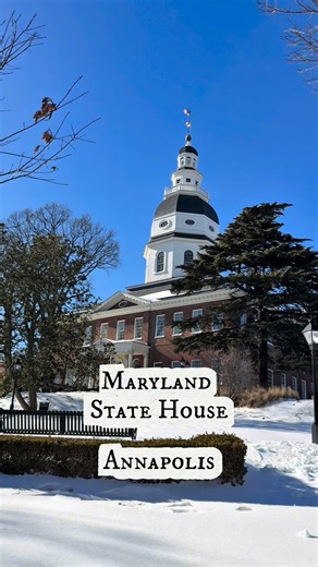 Known as the oldest state capitol in continuous legislative use, it also served as the nation’s capitol for a time. During the time Congress met in the Old Senate Chamber from November 1783 to August 1784, one of the most famous events of the American Revolution took place. On December 23, 1783, General George Washington arrived in Annapolis and went before the Congress at the state house to resign his commission. It was a remarkable act of statesmanship, which established the precedent of the m