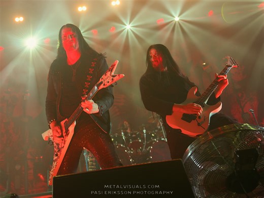 Video footage of Arch Enemy performing for the first time with their new vocalist