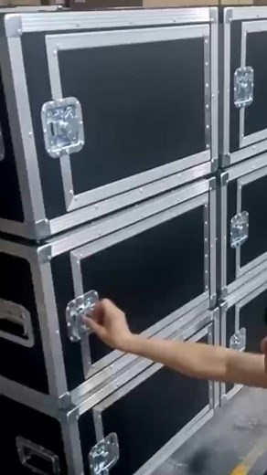 sliding rack case | Jinli Li