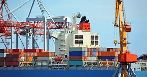 Singapore maintains post as world's top maritime centre