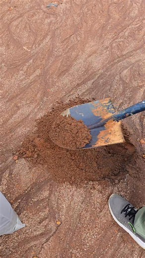Sampling for mineral sand ! 💎🔍 When collecting samples sand and loose material, it's crucial to dig and mix the material thoroughly to ensure representative samples. 🌟👍 In this video, I'm demonstrating the proper procedure for sampling waste dumps to get accurate results. 📊💡 By digging and mixing the material with a shovel, we can reduce bias and increase the reliability of our analysis. 🔄 Watch to see the process in action! 📹 #GoldSampling #WasteDumpSampling #GeologicalSampling #MiningE