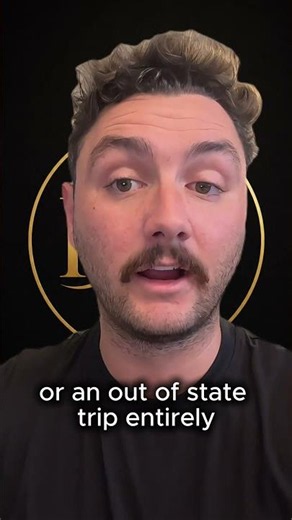 How Do Independent Casino Hosts Differ from Regular Hosts?