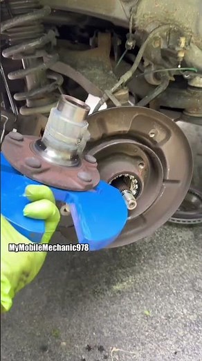👉Subaru: Rear Wheel Hub Assembly 😱 #Subaru #WheelHubAssembly #RearWheelBearing #Auto #MechanicLife