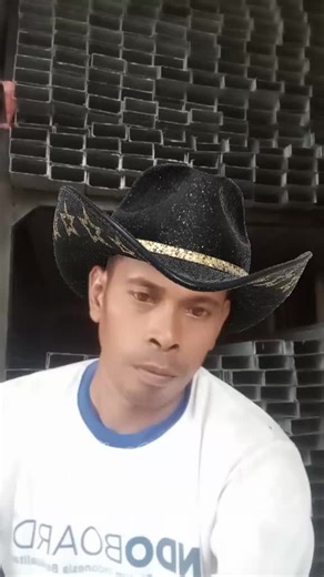 WARAH WERE (@angor.mera)’s videos with original sound - 2000s pop hits