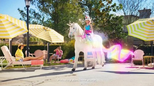 Uni-Verse Unicorn Surprise TV Spot, 'Unicorn Magic Is Real'