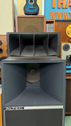 Altec Lansing A7 Nghe nhạc cổ quá phê luôn đó mọi người ơi #truocnam1975 #Amthanhco #băngcoi #altec #thaiaudiobinhduong | Phạm Thái