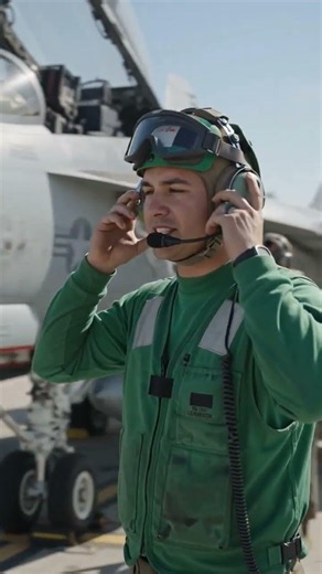 🇺🇸 The U.S. Military Jet That Can Shut Down Enemy Systems | EA-18G Growler #military #americasarmy