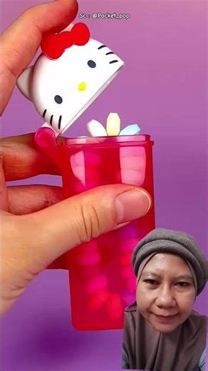 filling hello kitty box with sweets 🍭🍬