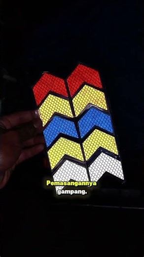 arrow-shaped light reflector sticker #reflectorsticker #lightreflectorsticker #reflectivesticker