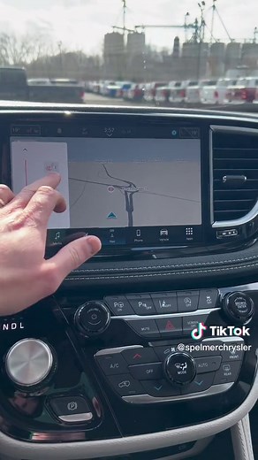 2023 Chrysler Pacifica Limited AWD: Family Hauler with Vacuum!