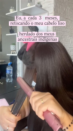 Toda vez que a raiz cresce eu lembro que meu “cabelo liso hereditário” precisa de uma ajudinha. 🤭✨