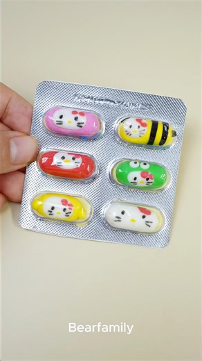 Hello Kitty Pills DIY 💊🎀 Cute Clay Craft | BearFamily #shorts #toys #sanrio #funny #craft