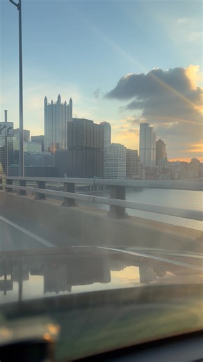 12K views · 780 reactions | Beautiful sunrise this morning!  #pittsburgh #sunrise #happyvalentinesday2025 | View Pittsburgh | Facebook