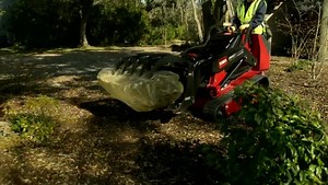 Want our Dingo to lift 1,000 lbs of something awesome? Suggest something at: http://toro.biz/6187Bw6J1 | Toro