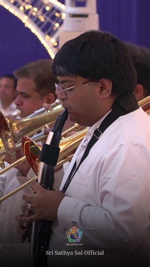 Azeem-O-Shaan Shahenshah | SSSIHL Alumni Brass Band