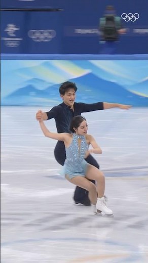 1 day to go until the #MilanoCortina2026 Winter Olympics 🎊with Miura Riku and Kihara Ryuichi ⛸️