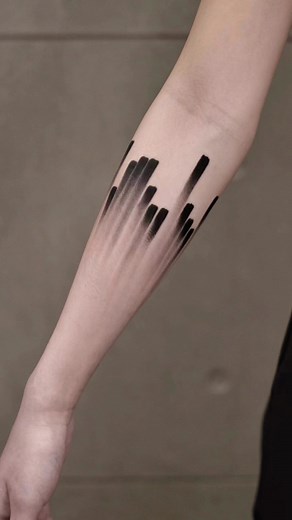 @chenjie.newtattoo is a tattoo artist in Beijing, China. She established NEWTATTOO tattoo workshop in 2005. At the beginning of her career she had the idea of reproducing the skills and techniques of the Chinese painting into her tattoo work incorporating elements of the Chinese culture and gave it the name of Chinese ink (in Chinese language 水墨）. Over the years she became the most influential Chinese ink tattoo artist internationally. She incorporates Chinese ink watercolor elements into each o