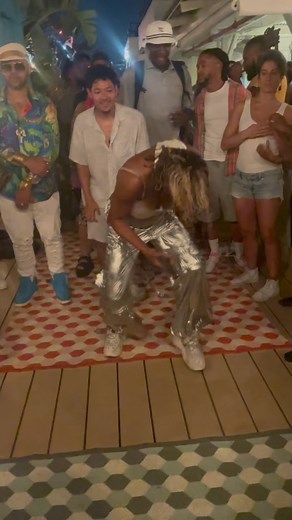 N'bushe Wright on Instagram: "Enjoying the night tonight but I’m going to need lots of ice packs in the morning 😂🤣😂💃🏾💃🏾"