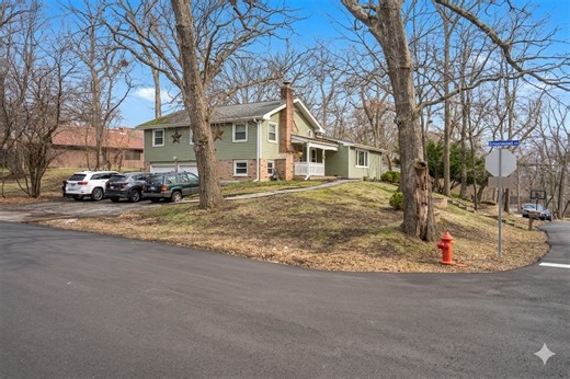 714 Elmwood Dr, Carpentersville, IL 60110 - MLS 12595980 - Coldwell Banker