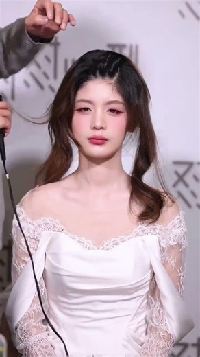 Effortless Korean Low Bun: A Bride's Chic Look