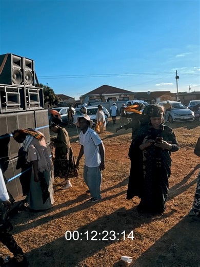 Trinity House Katlehong is where music meets movement, where culture meets community, where reggae lives and breathes in Mzansi. @giggsprosound #ReggaeMusic #RootsReggae #SoundSystemCulture #RootsAndCulture #AfricanReggae #dancehallandreggaevibe #ReggaeCommunity