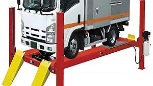 Hot Hydraulic Four-Post Car Alignment Machine with 3D Wheel and Lift Platform 4000kg Capacity Four-Post Elevator for Cars