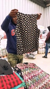 424K views · 2.9K reactions | SURTIDO MUJER VERANO ITALY PREMIUM 30 KILOS 230.000 VALOR DE LA PRENDA 1300 APROX DISPONIBLE PARA RESERVAR LLEGADA PRÓXIMA SEMANA ❤️ LO PUEDES RESERVAR AL +56 9 3788 2846 JESSICA✔️ +56 9 3787 9594 KARLITA✔️ +56991024795 CAROLINA ✔️ | LA ITALIANA ROPA EUROPEA RECICLADA | Facebook