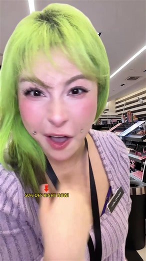 Seriously my favorite dry shampoo I’ve ever use🥰🥰 #dryshampoo #dryshampoopowder #madeintheusa #womenownedbusiness #smallbusiness #hairvolume #healthyhair #washless #hairtraining #bighair #goodhair #naturaldryshampoo #hairproducts #halovida #dryshampoohack #dryshampootutorial #dryshampoolife #hairmagic #effortlessbeauty #cozyvibes #TikTokShopLaborDaySale #TikTokShopBlackFriday #TikTokShopCyberMonday#tiktokshopholidayhaul