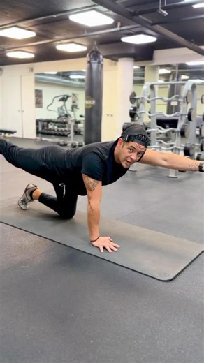 ALEJANDRO MATIAS | STRENGTH AND MOBILITY COACH on Instagram: "If you want a simple mobility flow that actually works, try this. • Bird dogs x10 Build core stability and support your low back. This movement trains spinal control without compressing the spine. • Cat cows x10 Restore flexion and extension in your upper back. Sitting all day flattens this motion and stiffness builds fast. • Plank to down dog x10 Strengthen your core while opening the hamstrings and calves. This loads the tissue whil