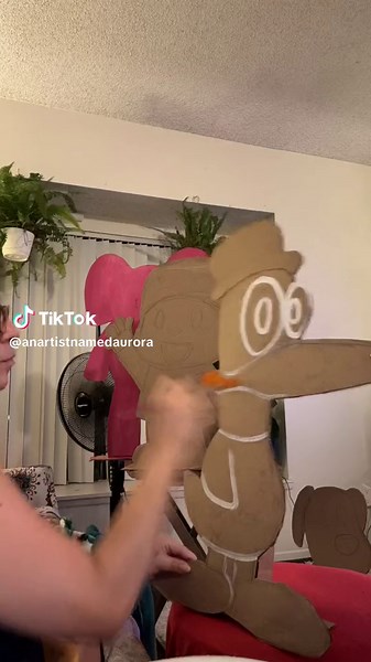 Part 1 of Custom order of #pocoyo #Piñata and Friends as Party Props #custompinatacreations #giftideas #smallbusiness #gift #handmade #handpainted #freehanddrawing #acrylicpainting #partyprops #pocoyoparty #madetoorder #customorder #surprise #eventplanner #birthdaysurprise #art #kidspartyideas #pocoyoandfriends #pocoyokidsshow