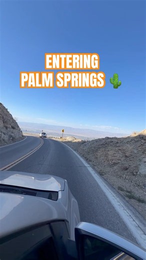 Entering Palm Springs Through The Mountains 🏜️ #palmsprings