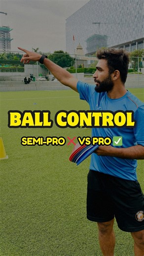 Ball control Semi-Pro ❌ vs Pro ✅ 🎥 @sayyedasad | #FootballTraining #1v1 - - - #letsfootball #indianfootball #heroisl #isl #keralablasters #indiansuperleague #kbfc #manjappada #kerala #fanbannapadega #jamshedpurfc #bluetigers #fcgoa #backtheblue #ileague #bengalurufc #keralafootball #asad099 #mohunbagan #heroileague #blasters #asadasu | Asad Aslam Sayyed