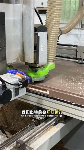 Why does the hotel door have good sound insulation?