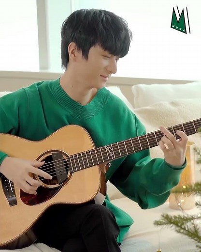 All I Want For Christmas Is You (Mariah Carey)