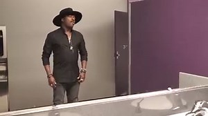 102K views · 4.5K reactions | Behind the scenes: warming up for #BETAwards2015 | Anthony Hamilton | Facebook