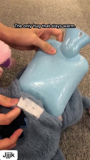 The only hug that actually stays warm. 💙 Looking for a gift that feels like a warm embrace? This adorable blue alien is the ultimate